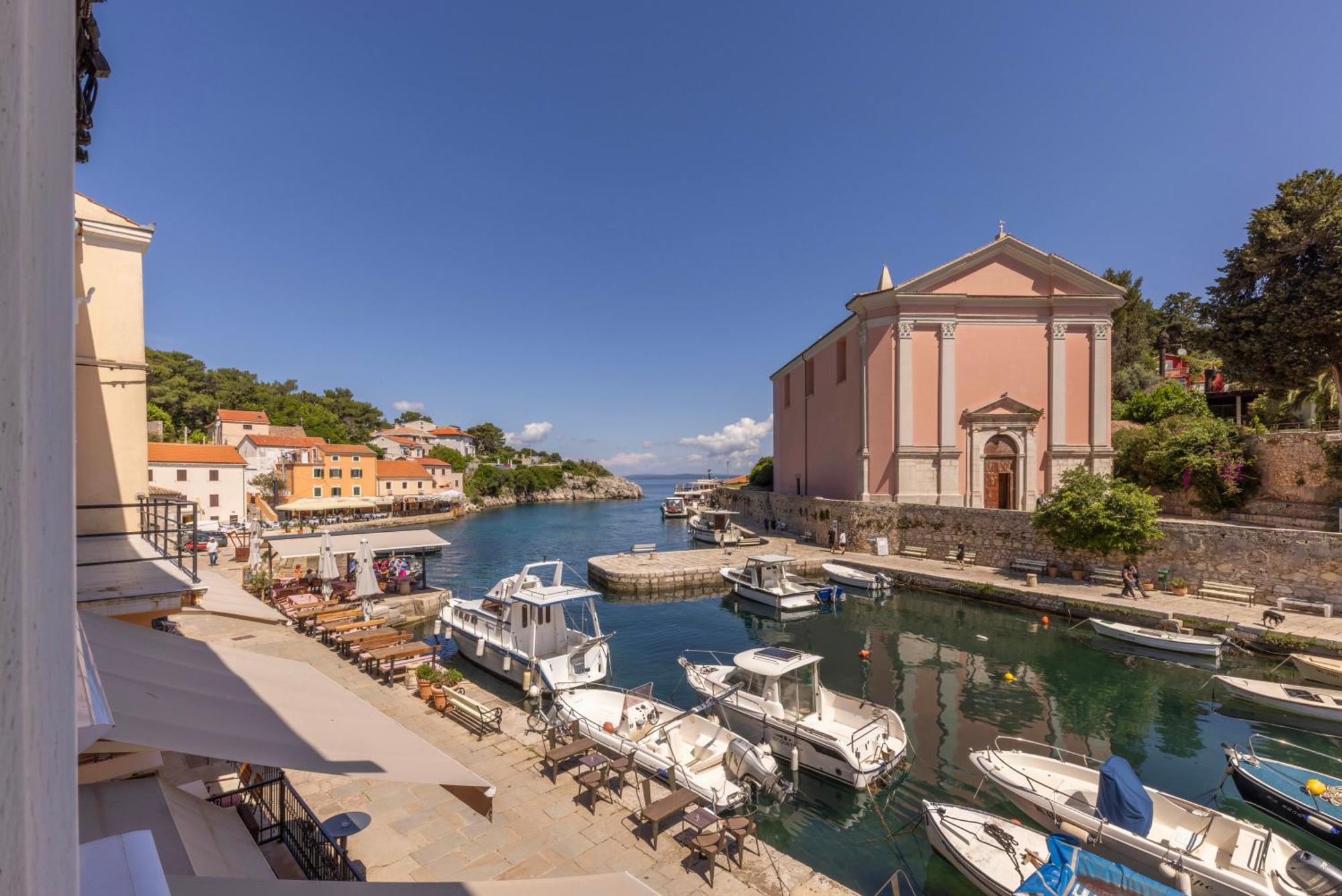 B&B Ciao Bella Lussingrande Esterno foto