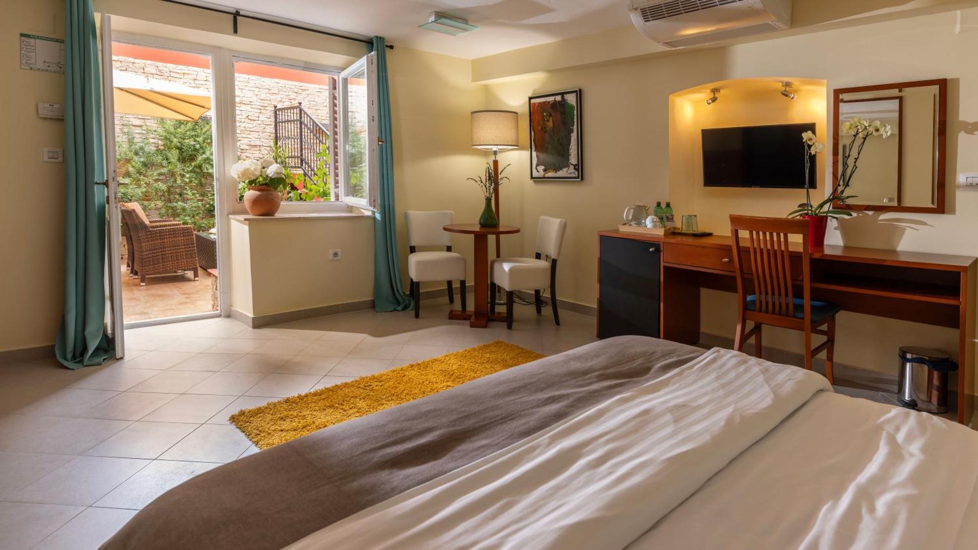 B&B Ciao Bella Lussingrande Esterno foto